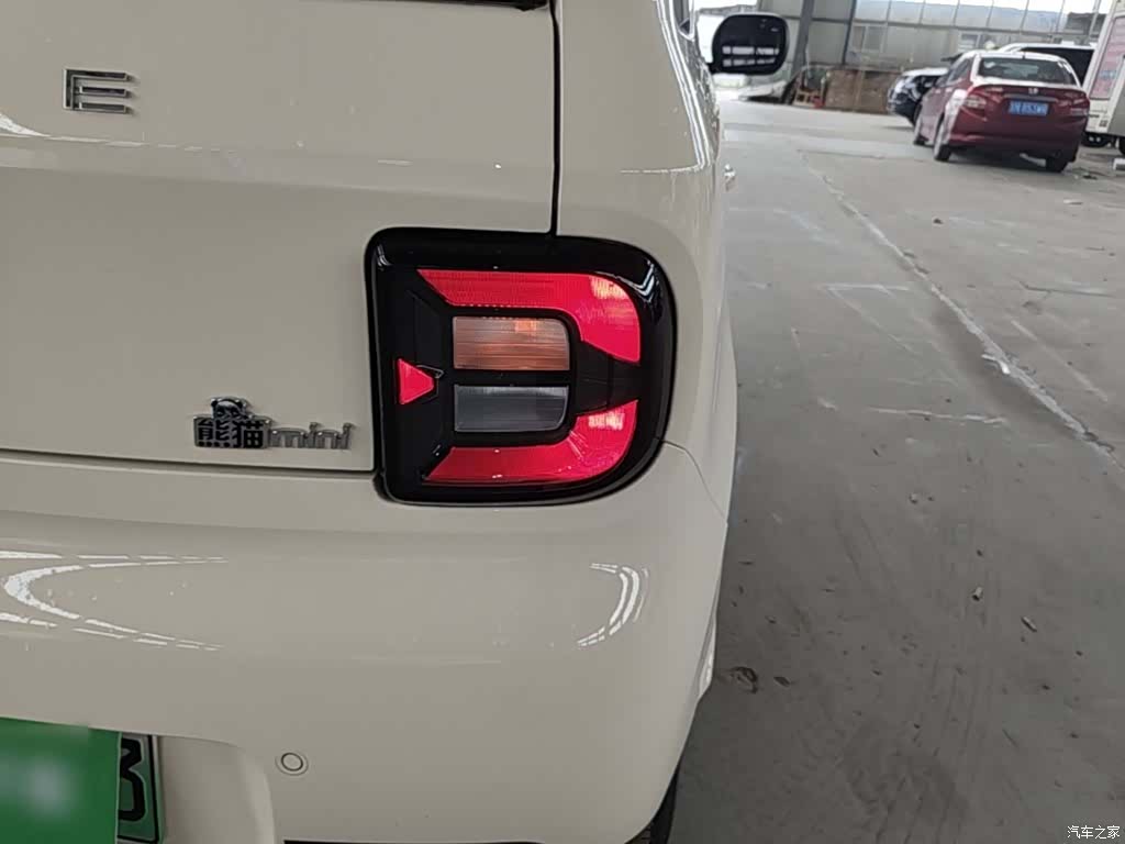 Geely Panda, 2026 8