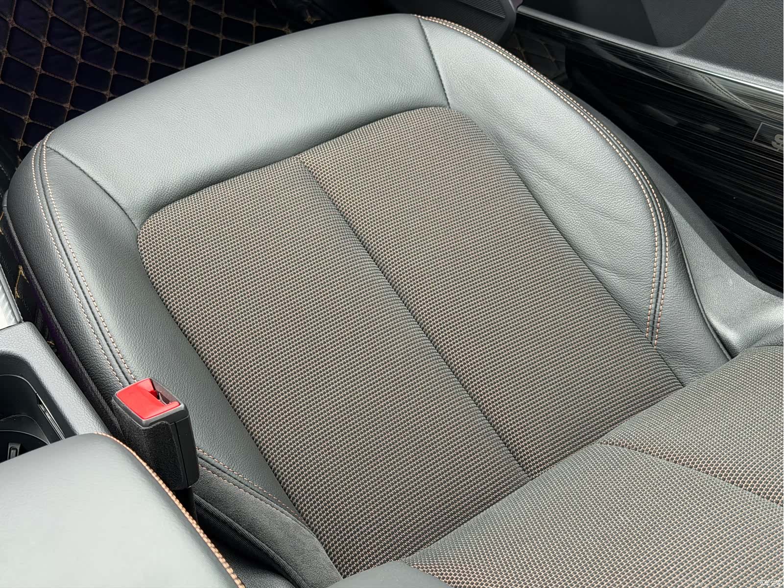 Audi Q5L, 2019 10