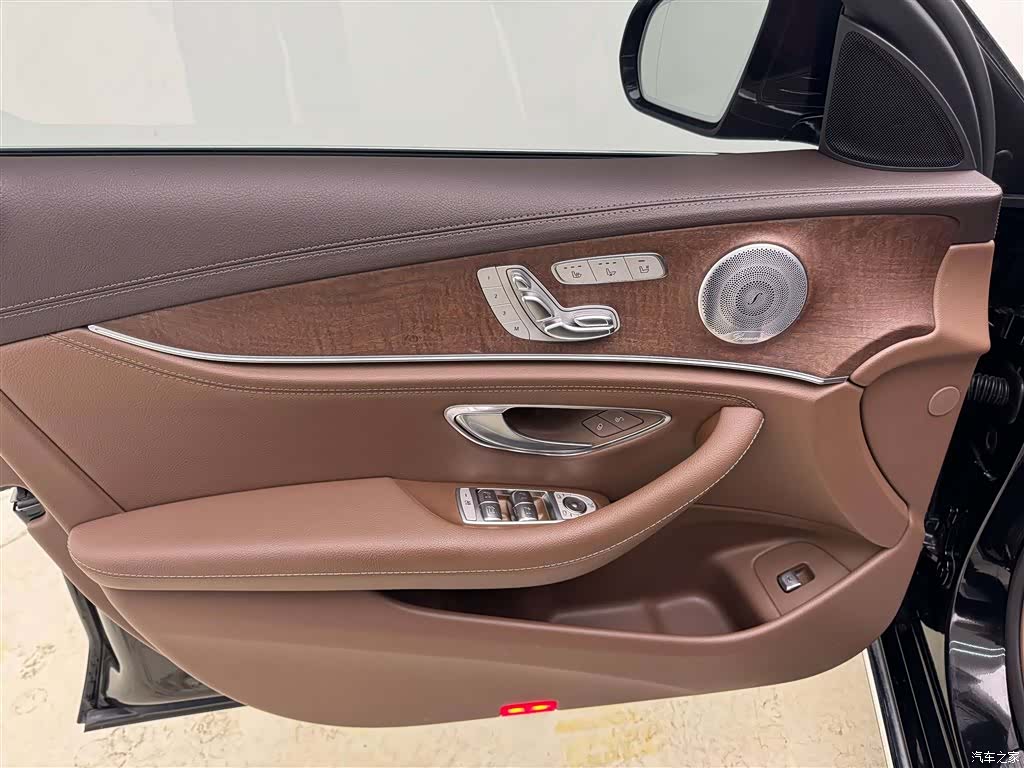 Mercedes-Benz E-Class, 2020 6