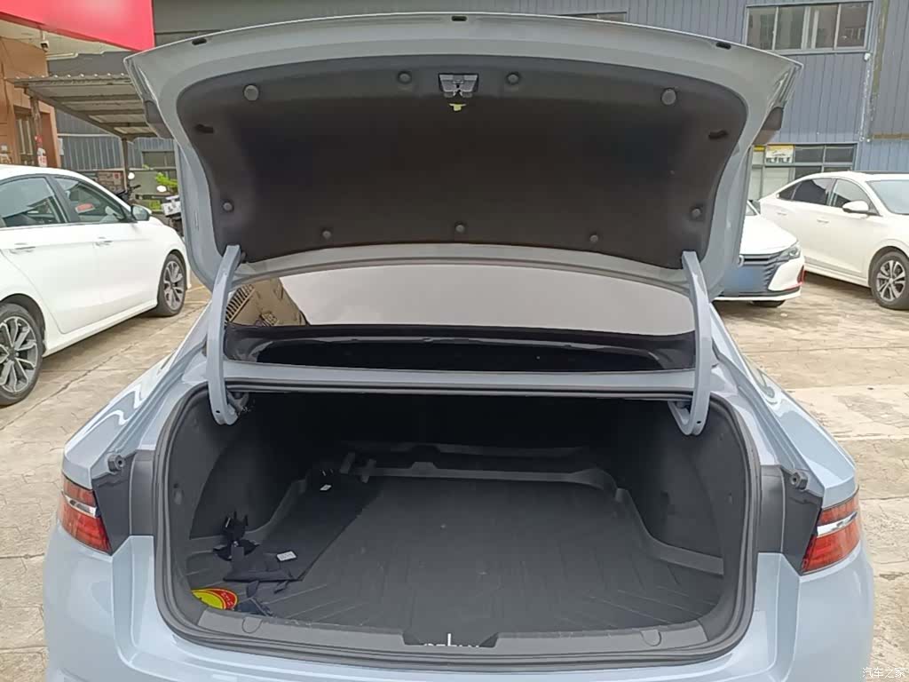 Geely Preface, 2023 19