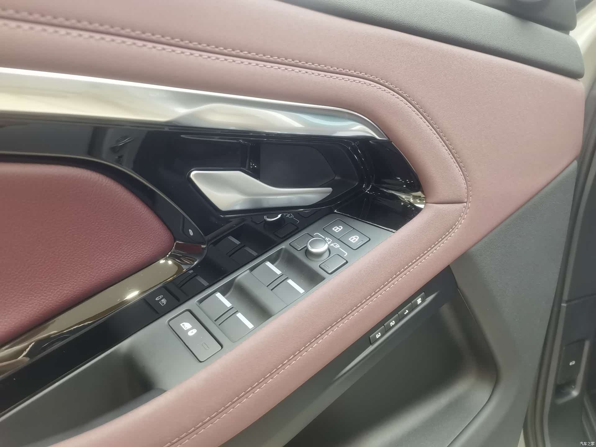 Land Rover Range Rover, 2024 все фото