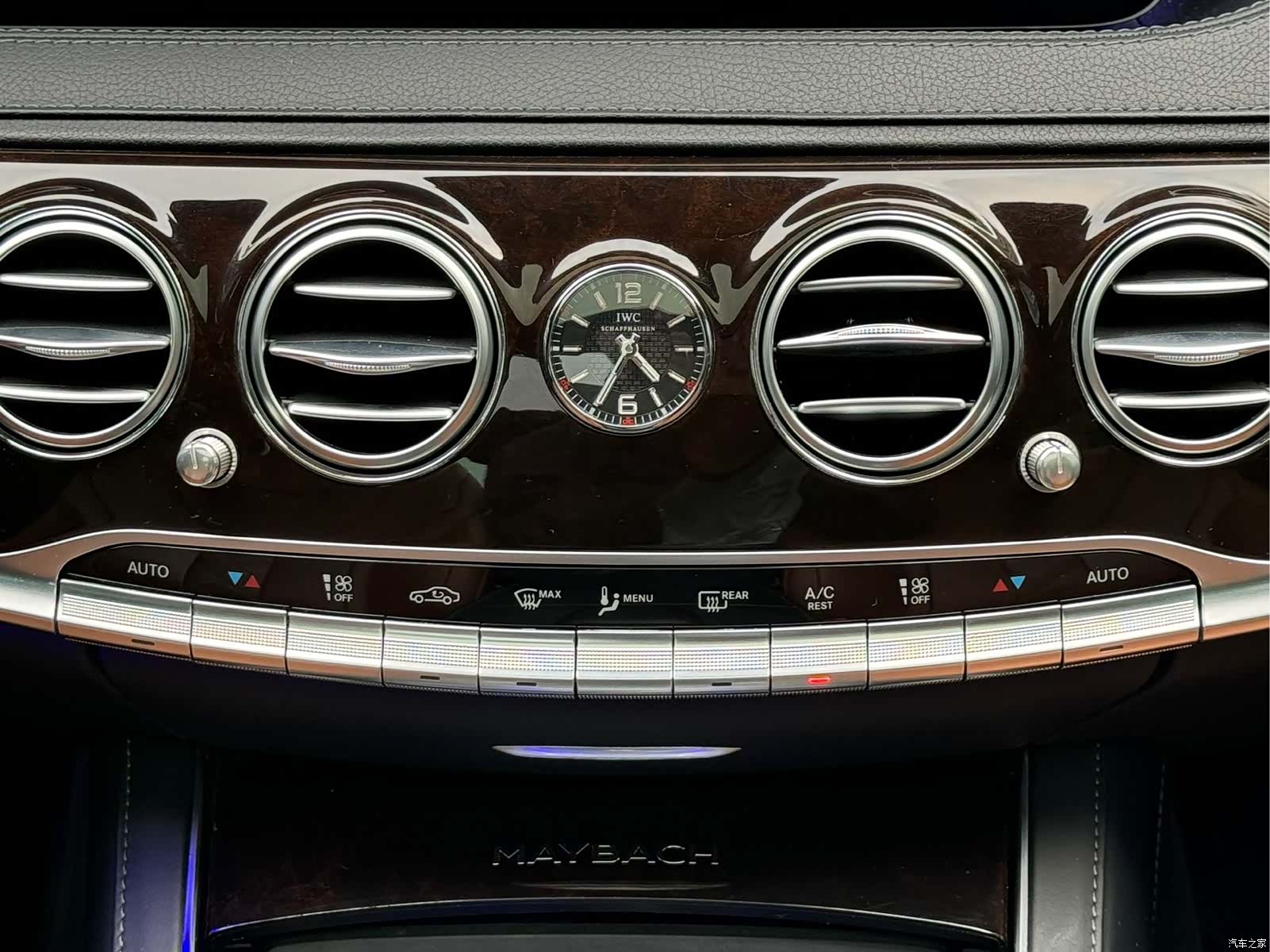 Maybach S-Class, 2020 12