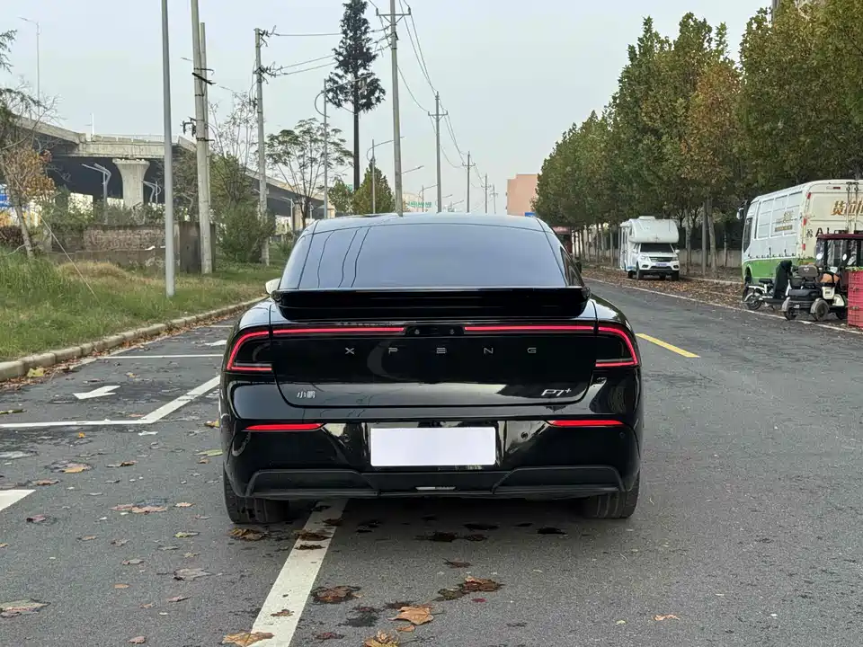 XPENG P7+