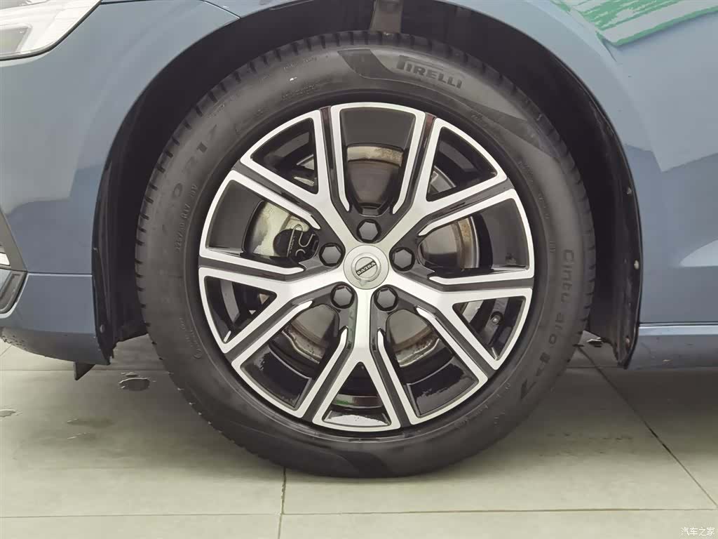Volvo S60, 2022 17