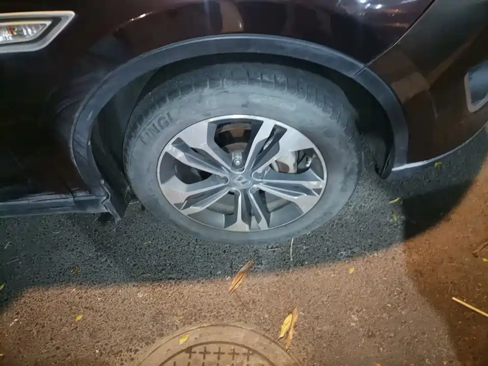 Luxgen Excellent 6 SUV