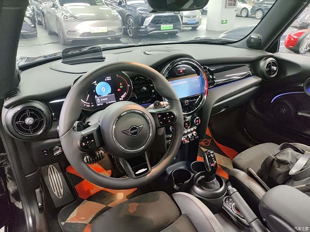 Mini Cooper, 2022 10