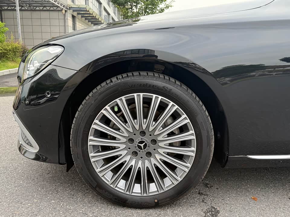 Mercedes-Benz E-class Mercedes-Benz E-class