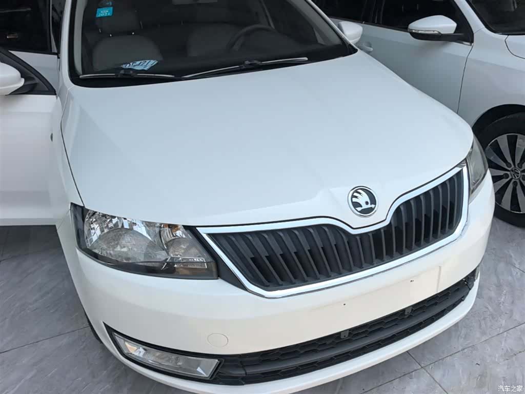 Skoda Rapid, 2017 4
