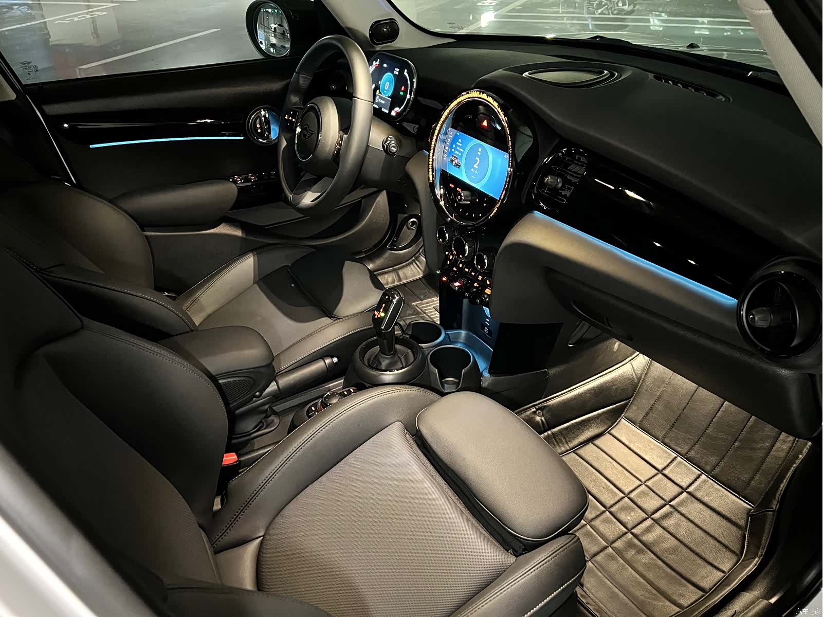Mini Cooper, 2024 13