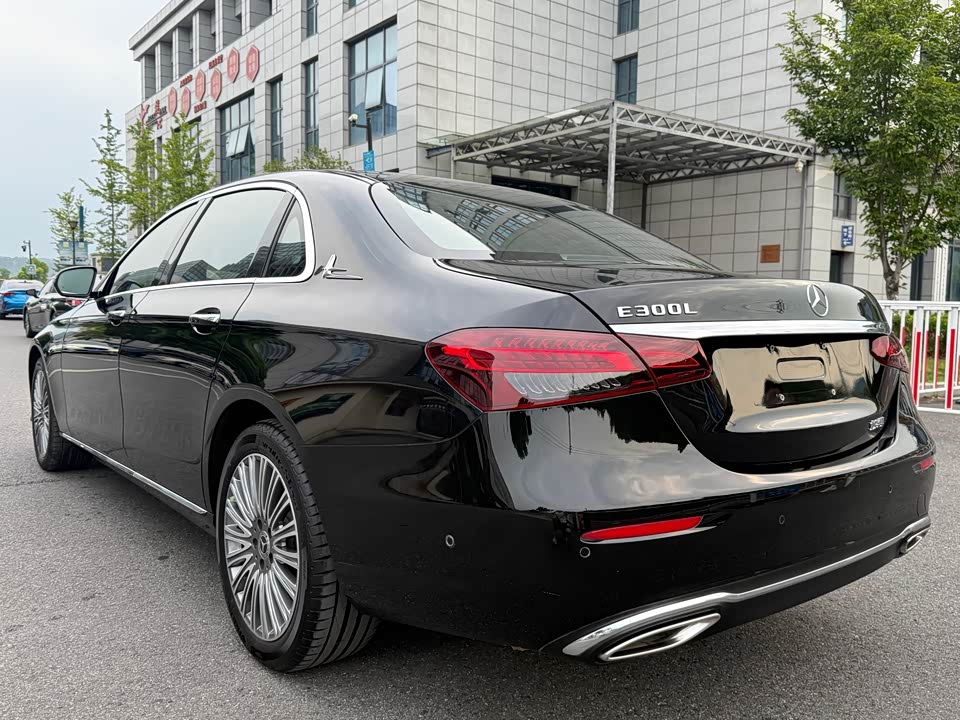 Mercedes-Benz E-class Mercedes-Benz E-class