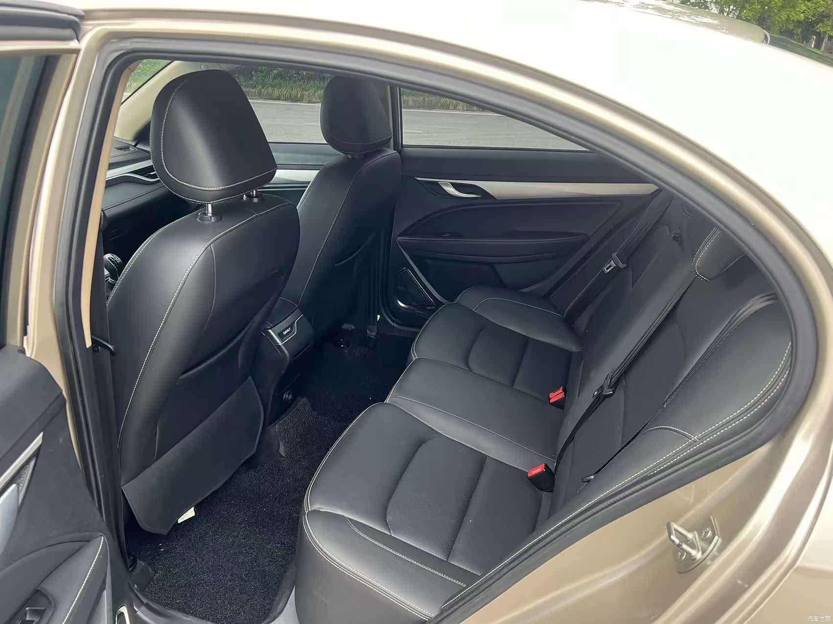 Geely Emgrand, 2018 10