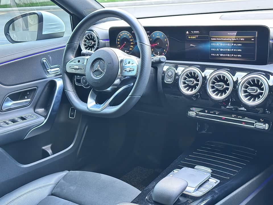 Mercedes-Benz Class A Mercedes-Benz Class A