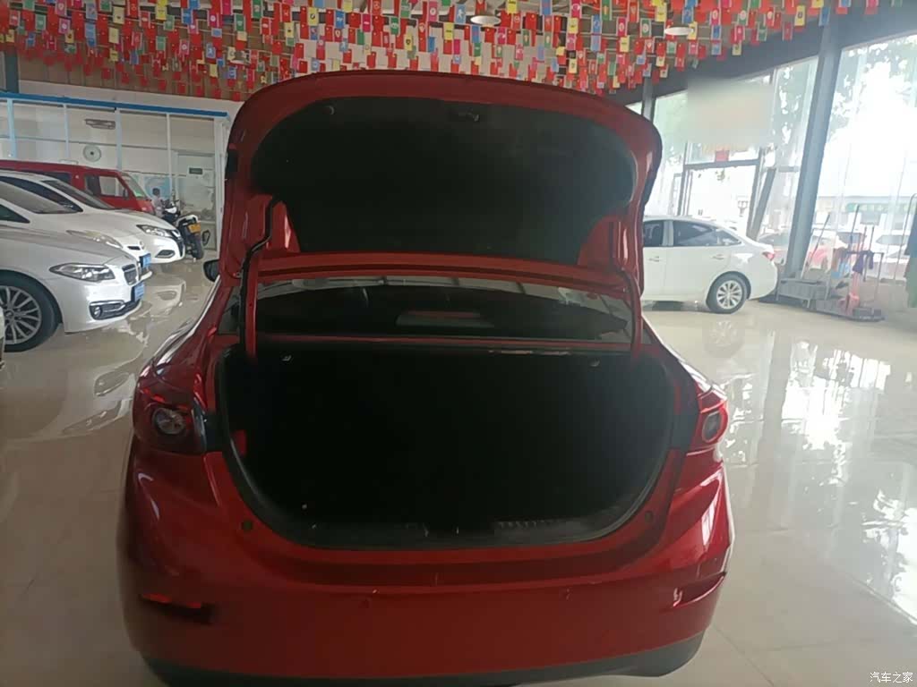 Mazda Mazda3, 2016 19