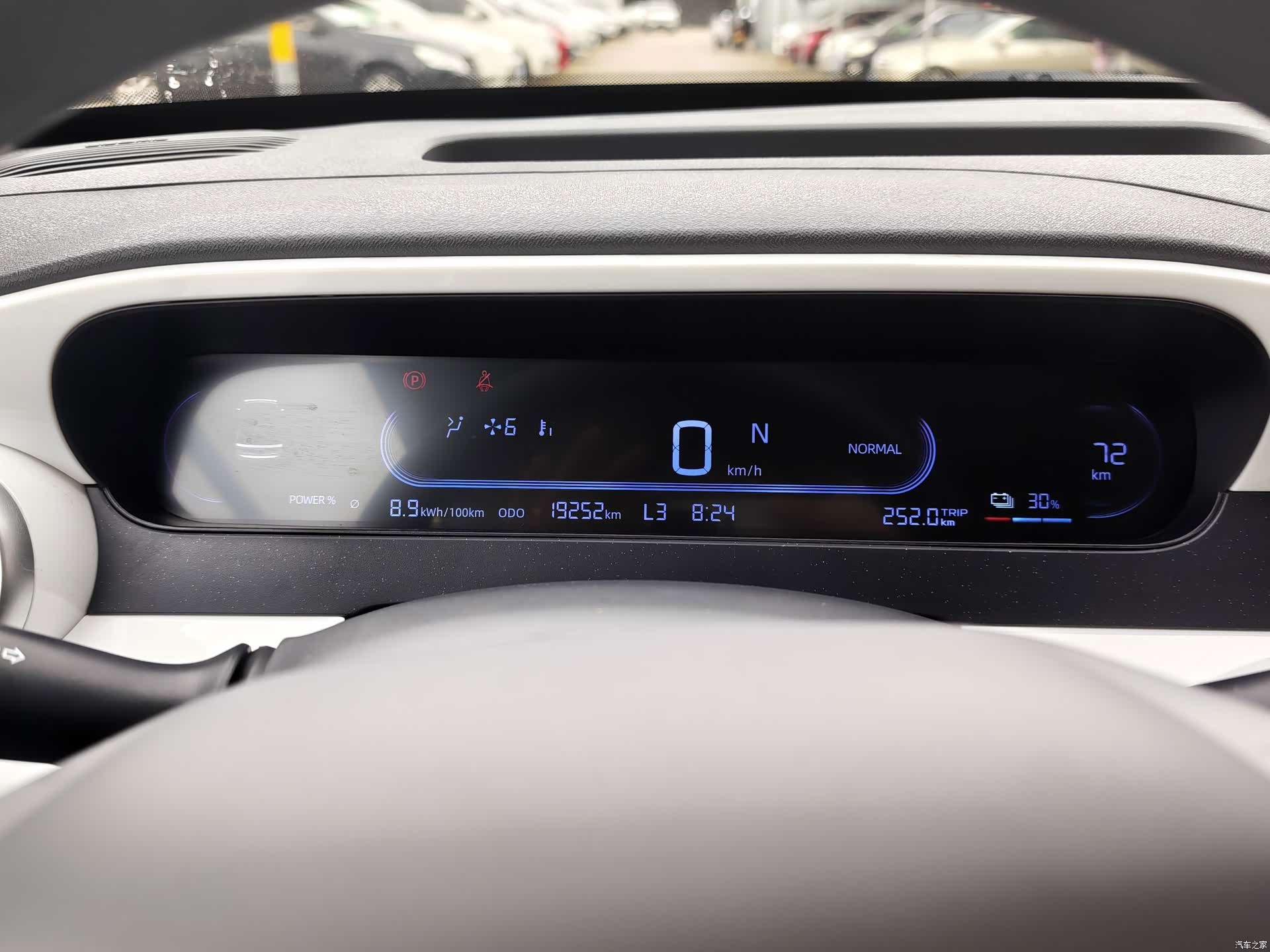 Geely Panda, 2025 9
