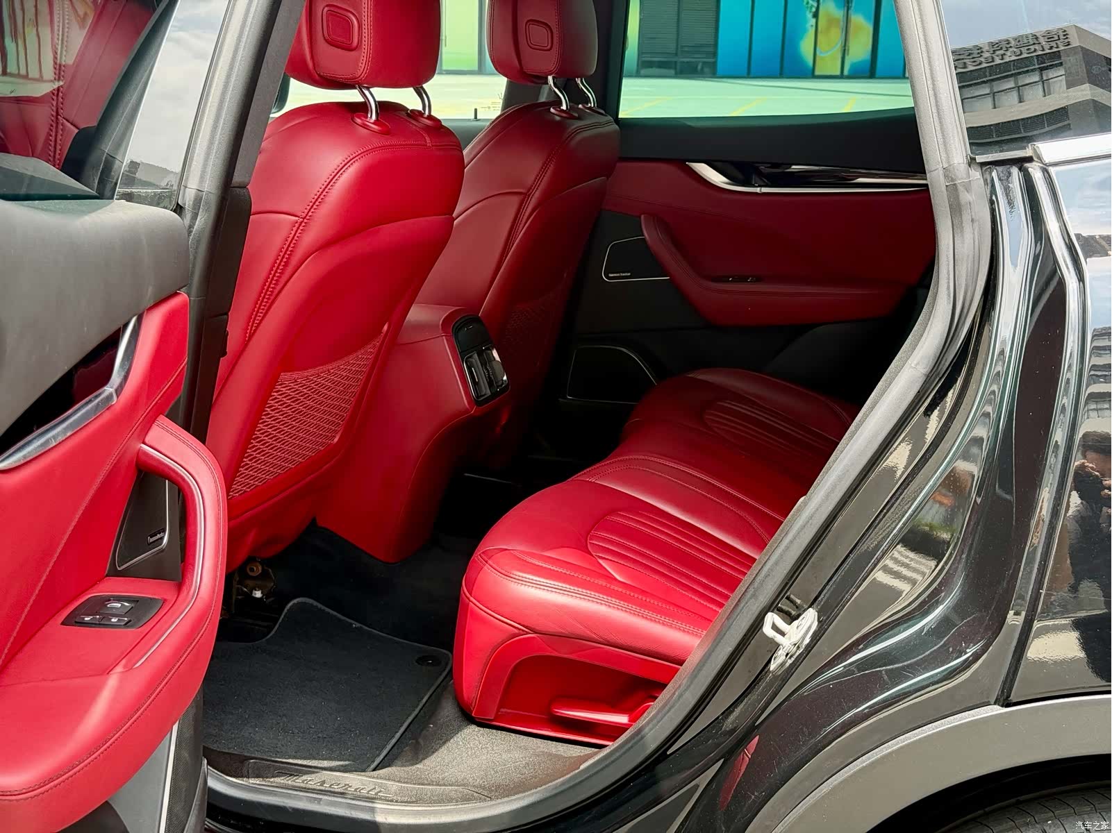 Maserati Levante, 2019 все фото