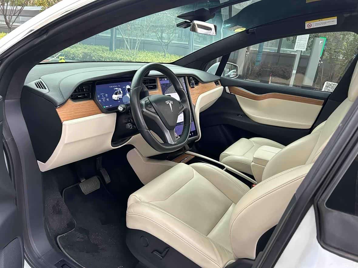 Tesla Model X, 2018 4