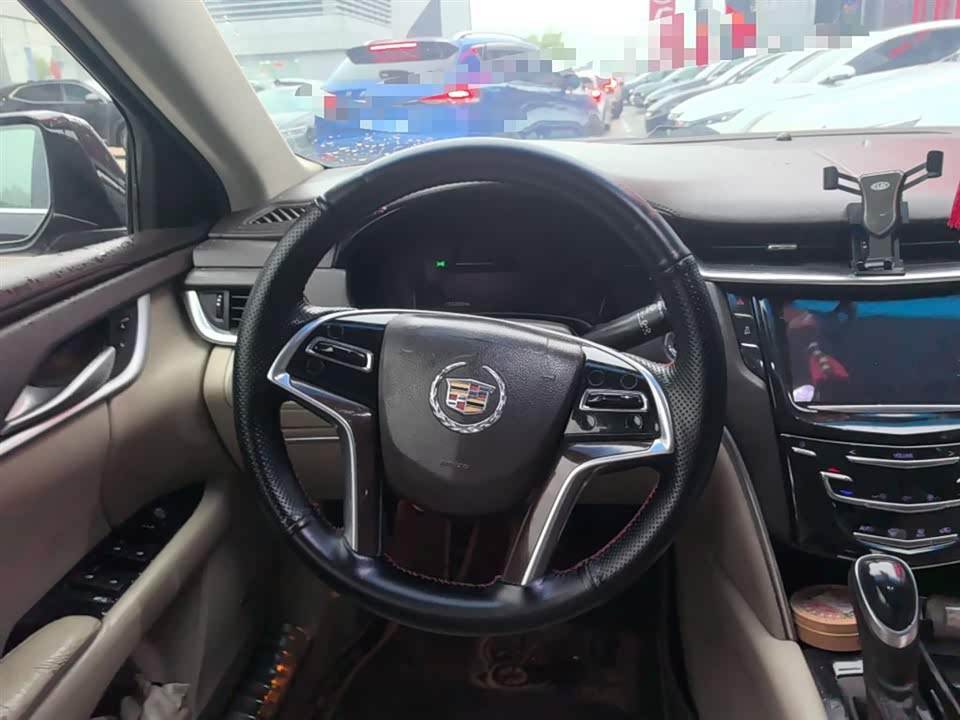 Cadillac XTS