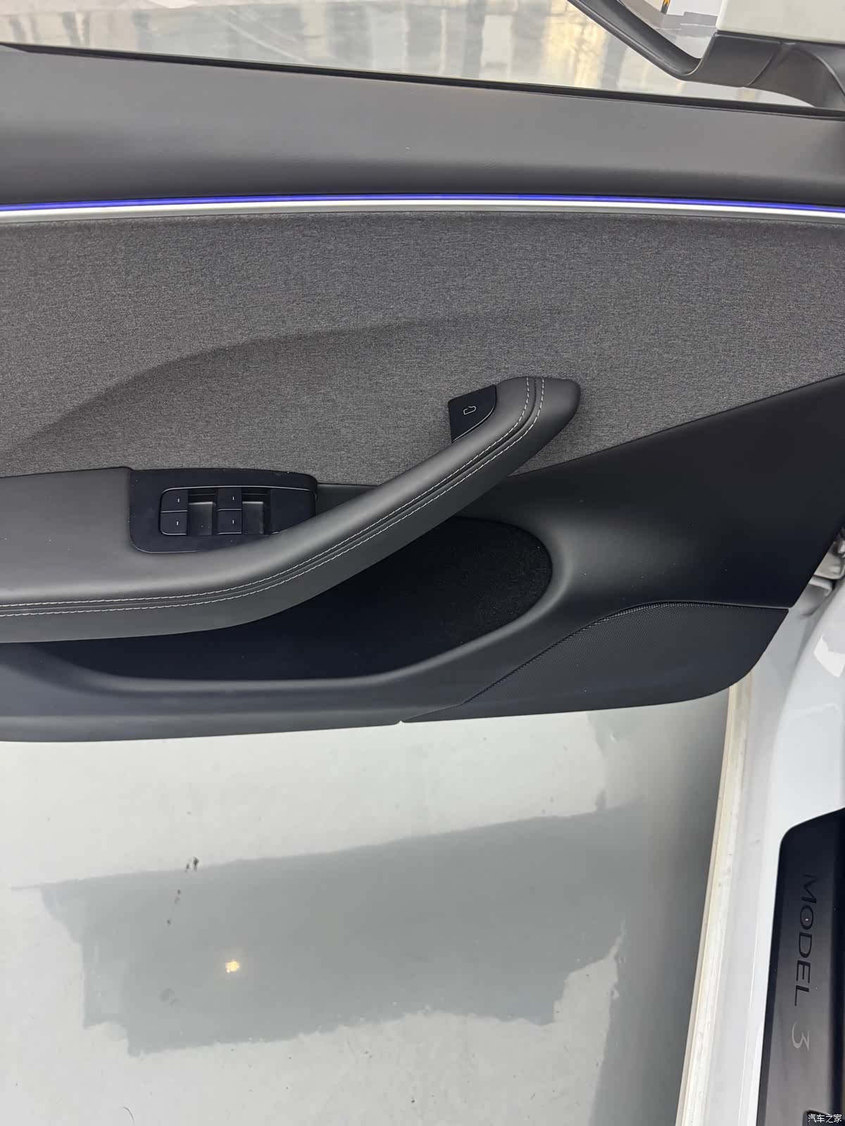 Tesla Model 3, 2024 12