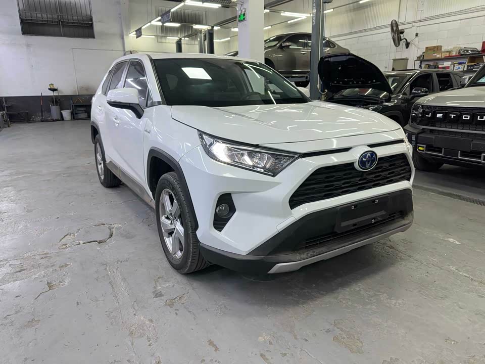 Toyota RAV4 Rongfang