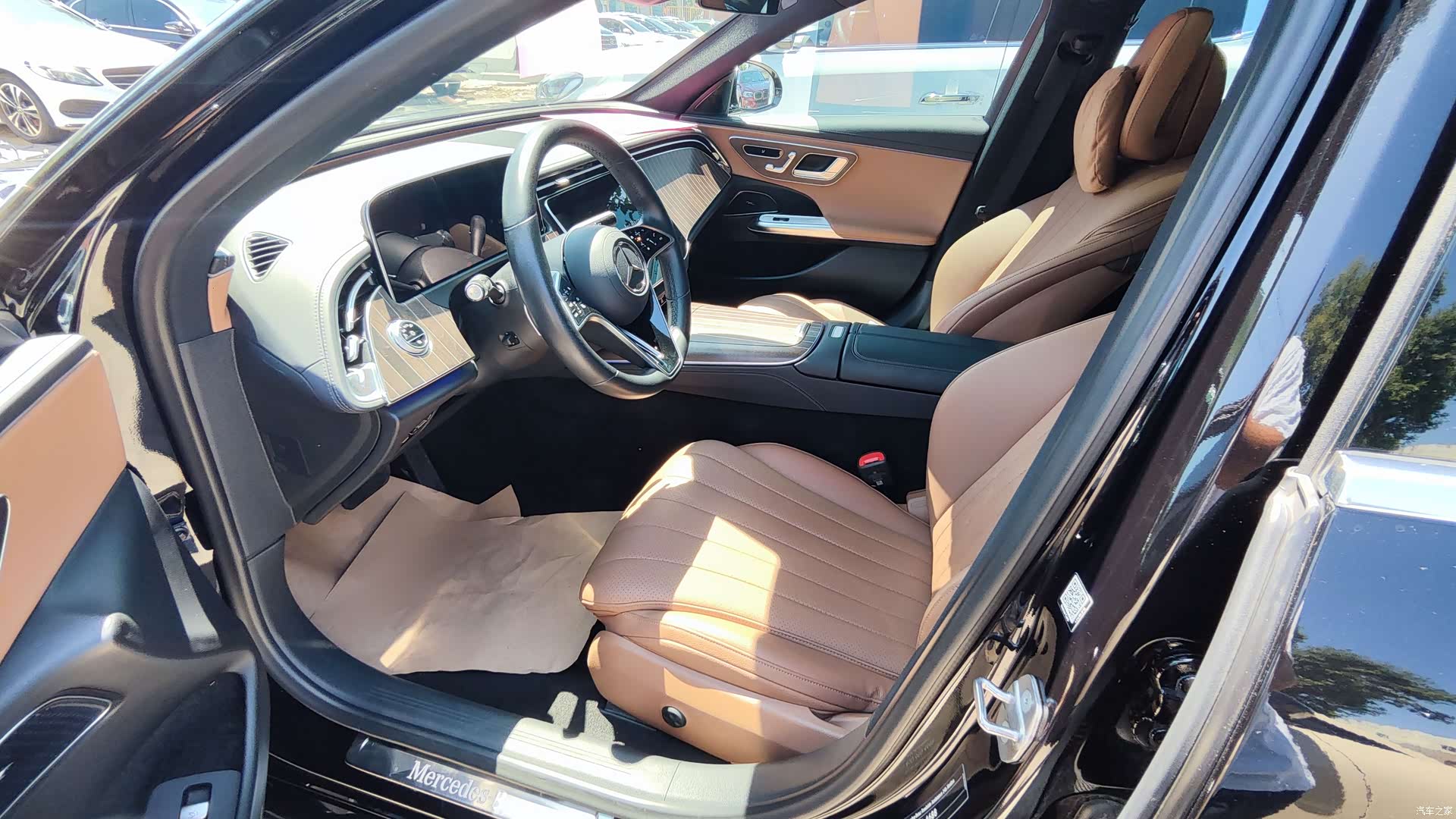 Mercedes-Benz E-Class, 2024 8