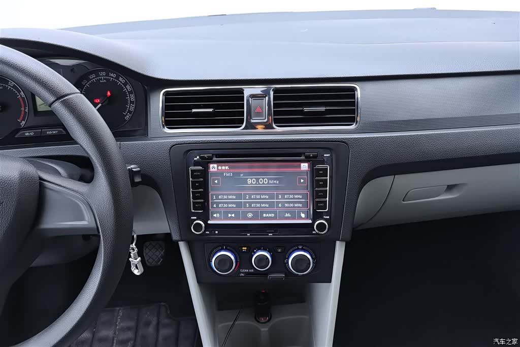 Skoda Rapid, 2016 13