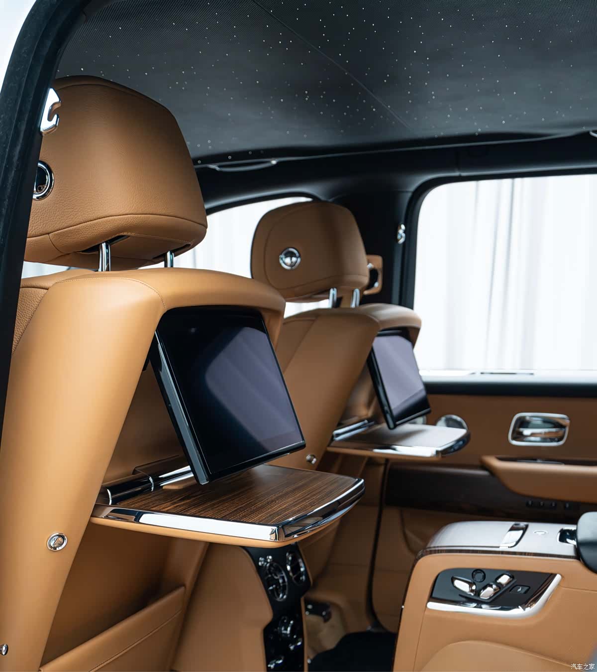 Rolls-Royce Cullinan, 2019 11