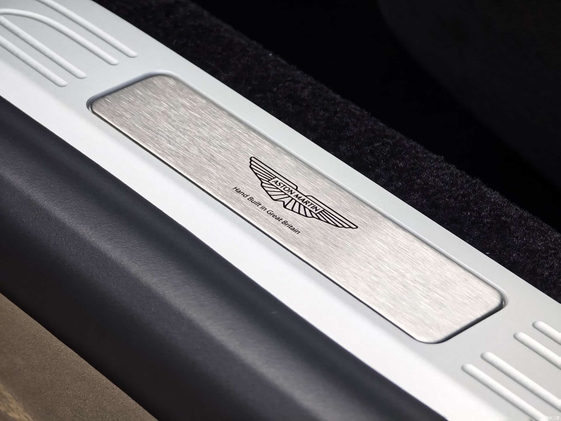 Aston Martin Vantage, 2025 15