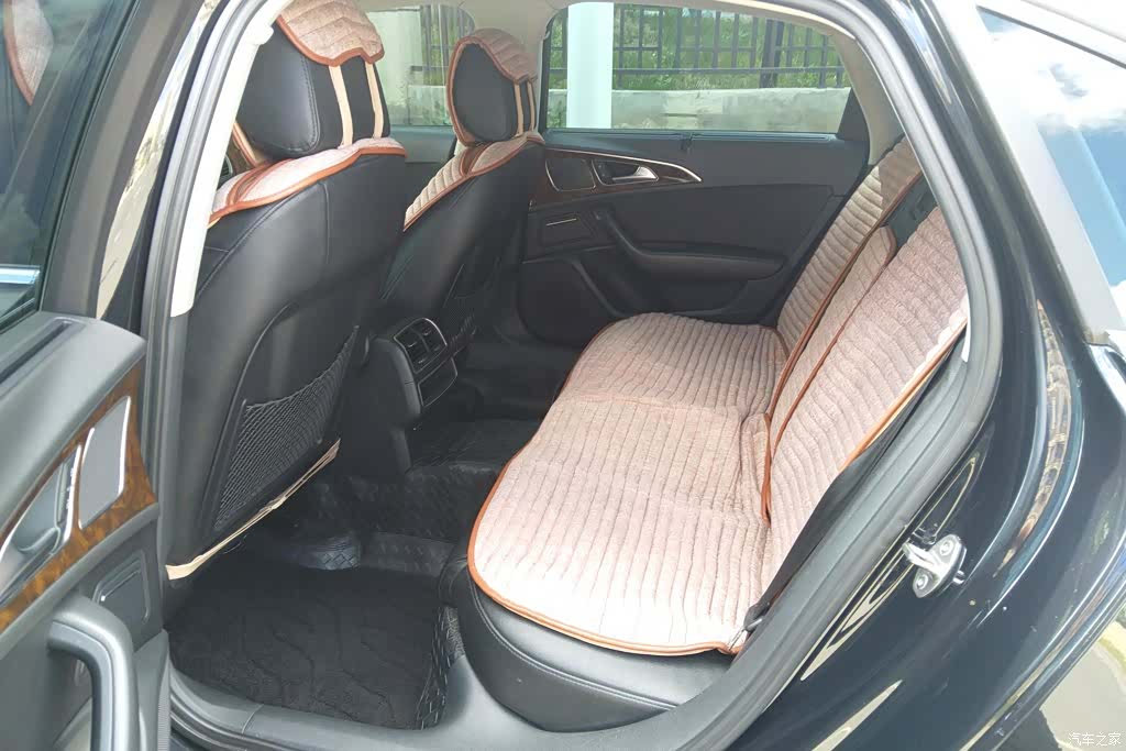 Audi A6L, 2015 11