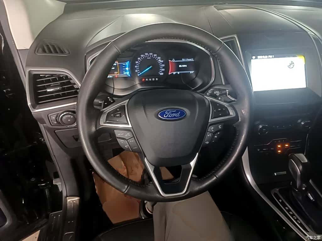 Ford Edge, 2017 11