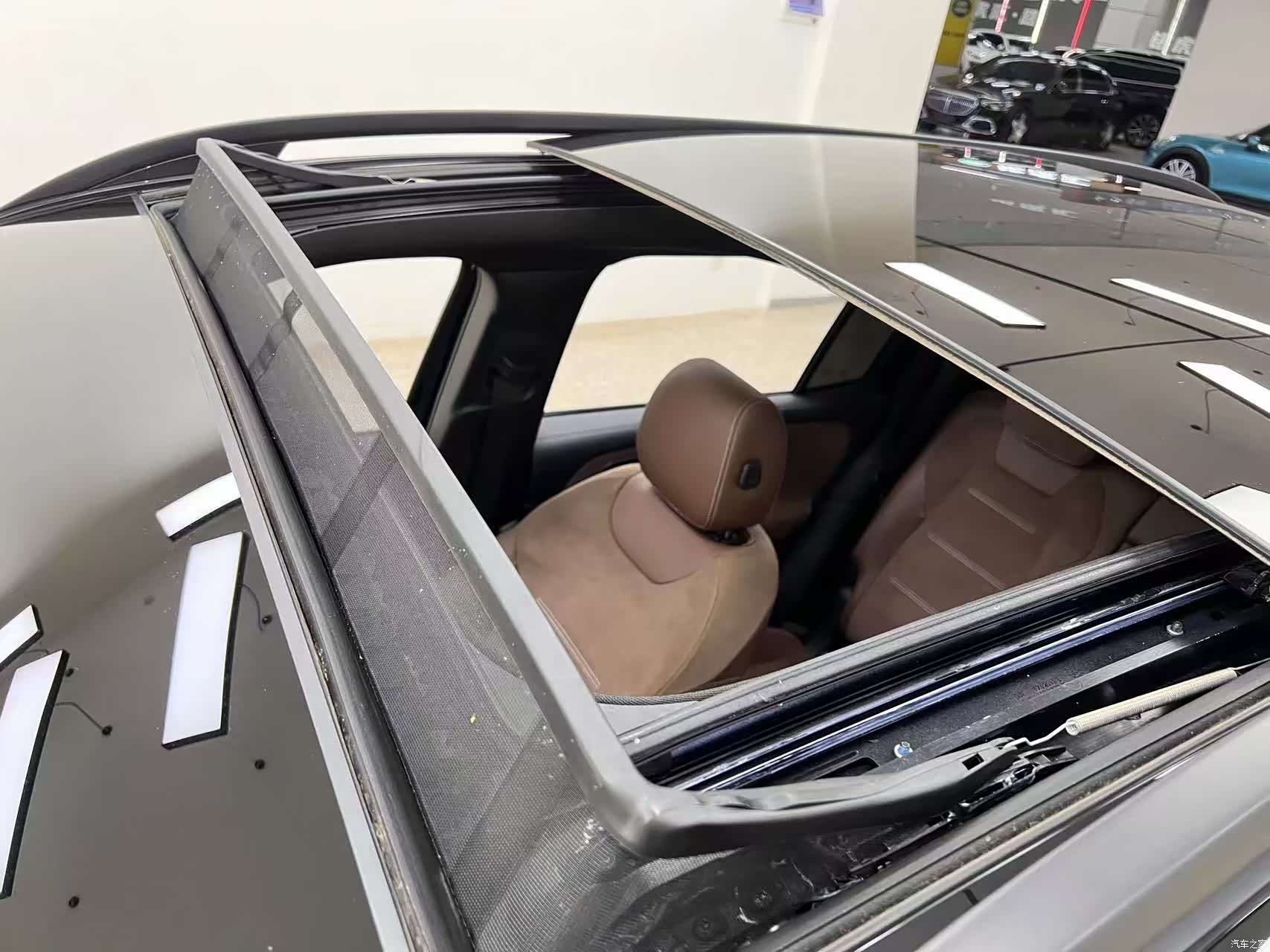 Mercedes-Benz GLB, 2024 25