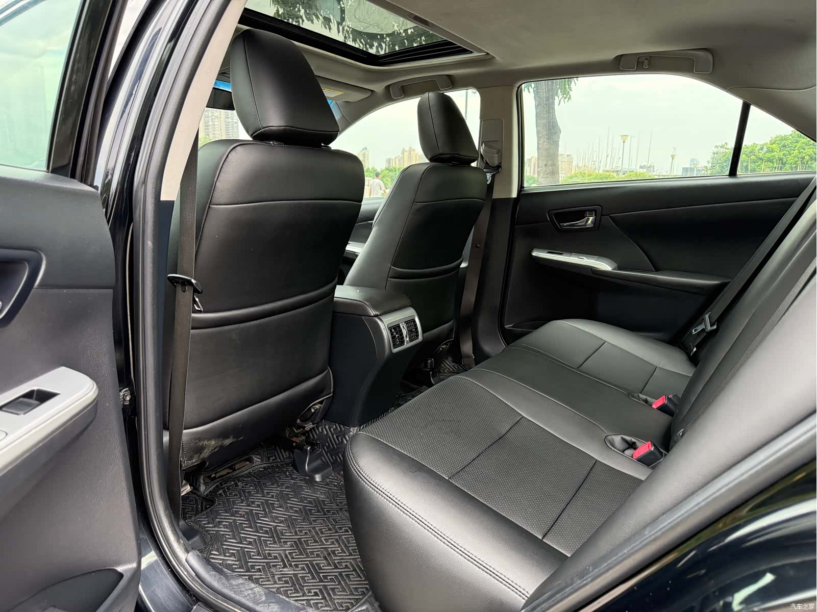 Toyota Camry, 2014 14