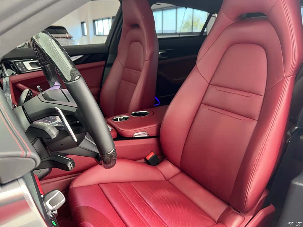Porsche Panamera, 2022 11