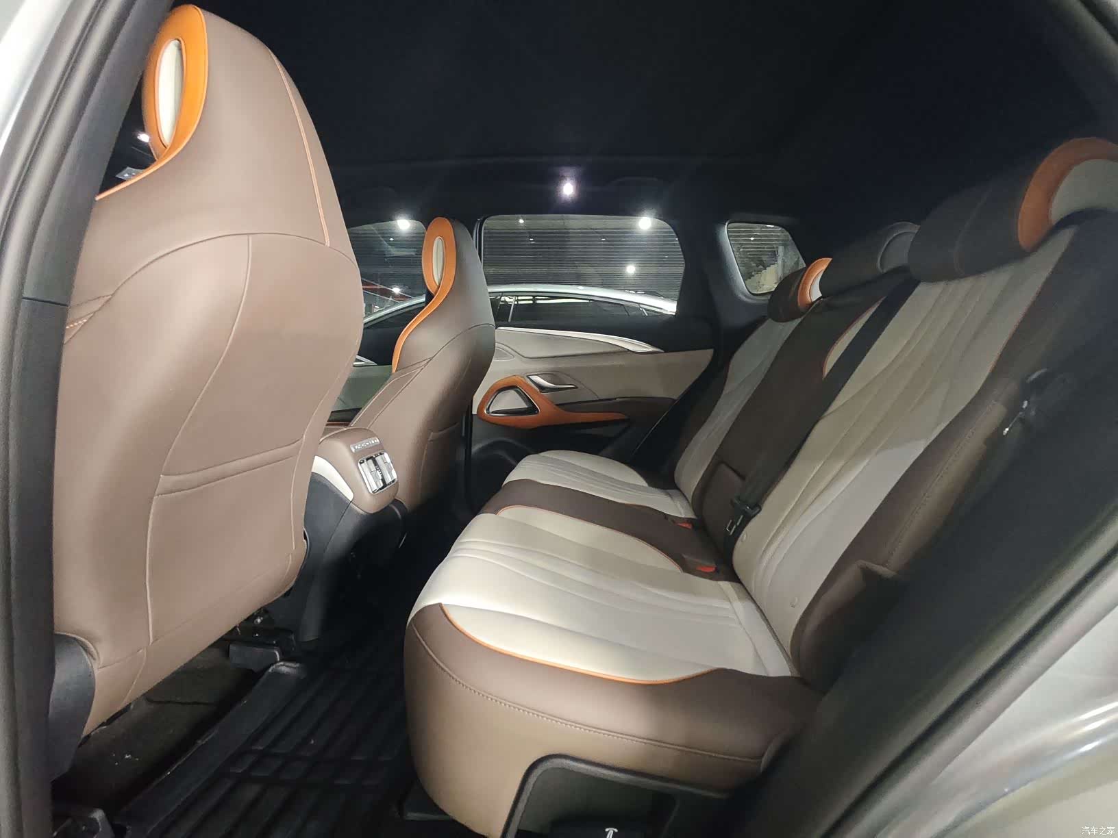 BYD Song, 2023 9