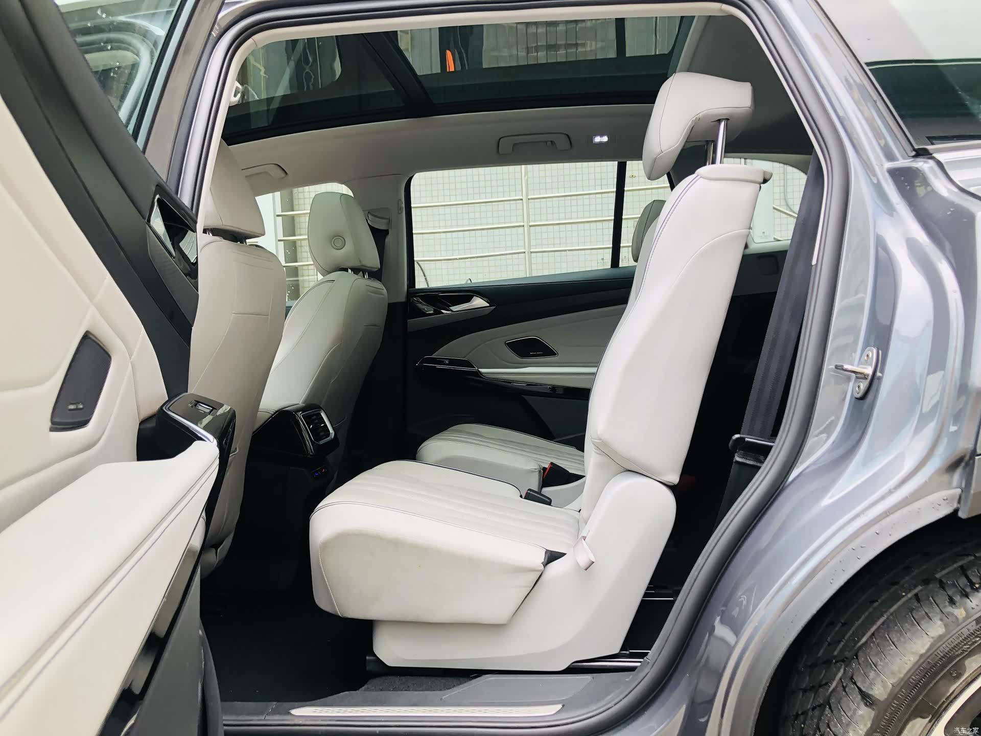 Volkswagen ID.6, 2024 10