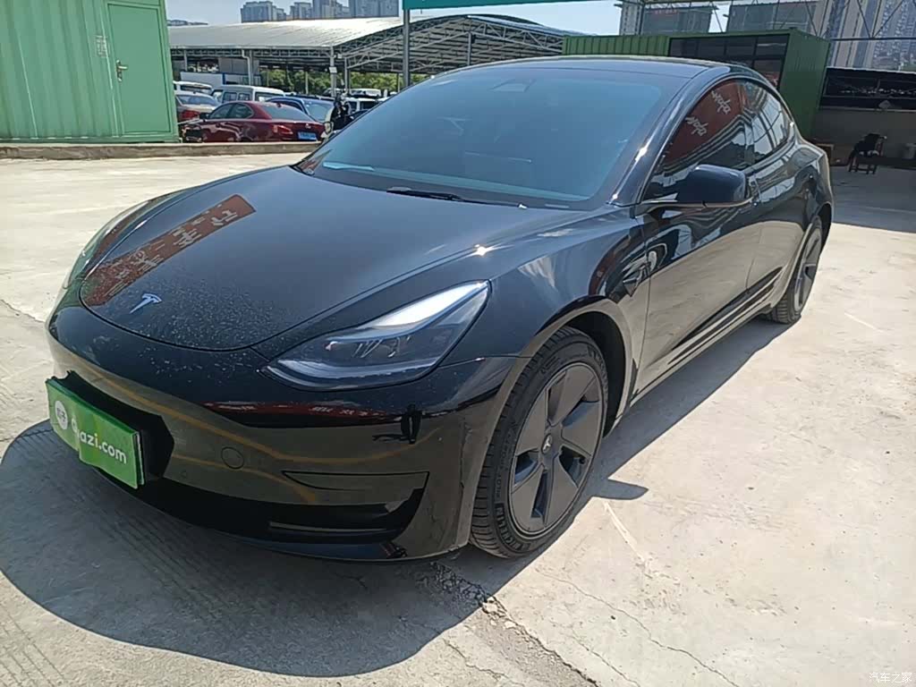 Tesla Model 3, 2023 1