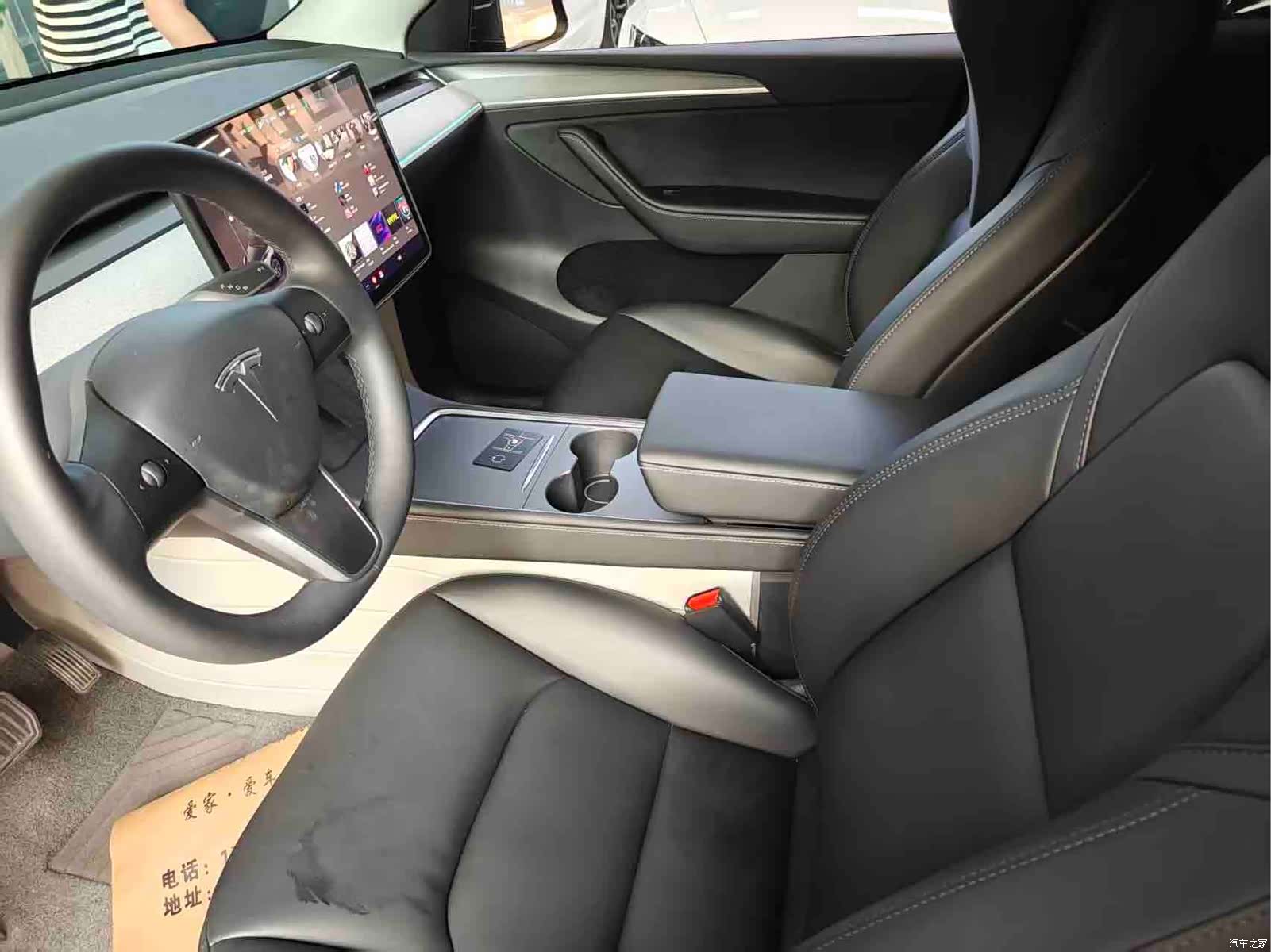 Tesla Model Y, 2024 6