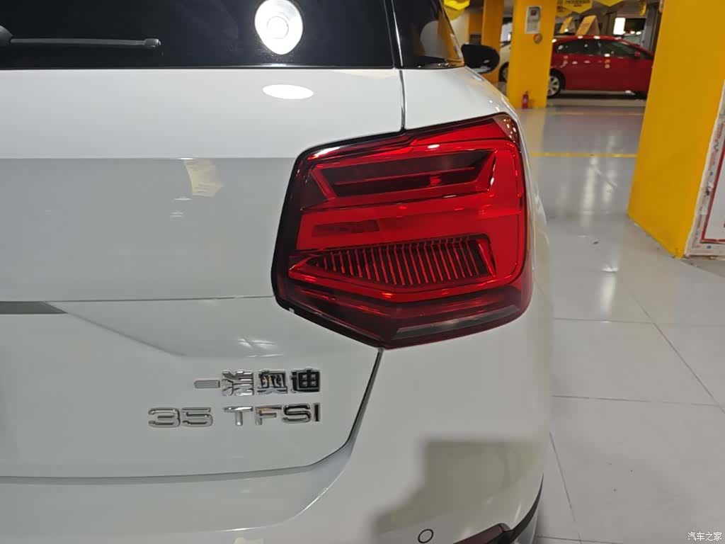 Audi Q2L, 2020 24