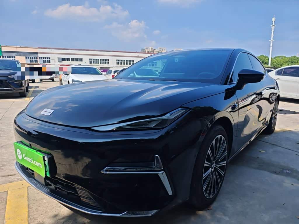 Geely Galaxy Starshine 8