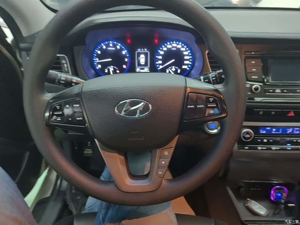Hyundai GLS, 2016 11