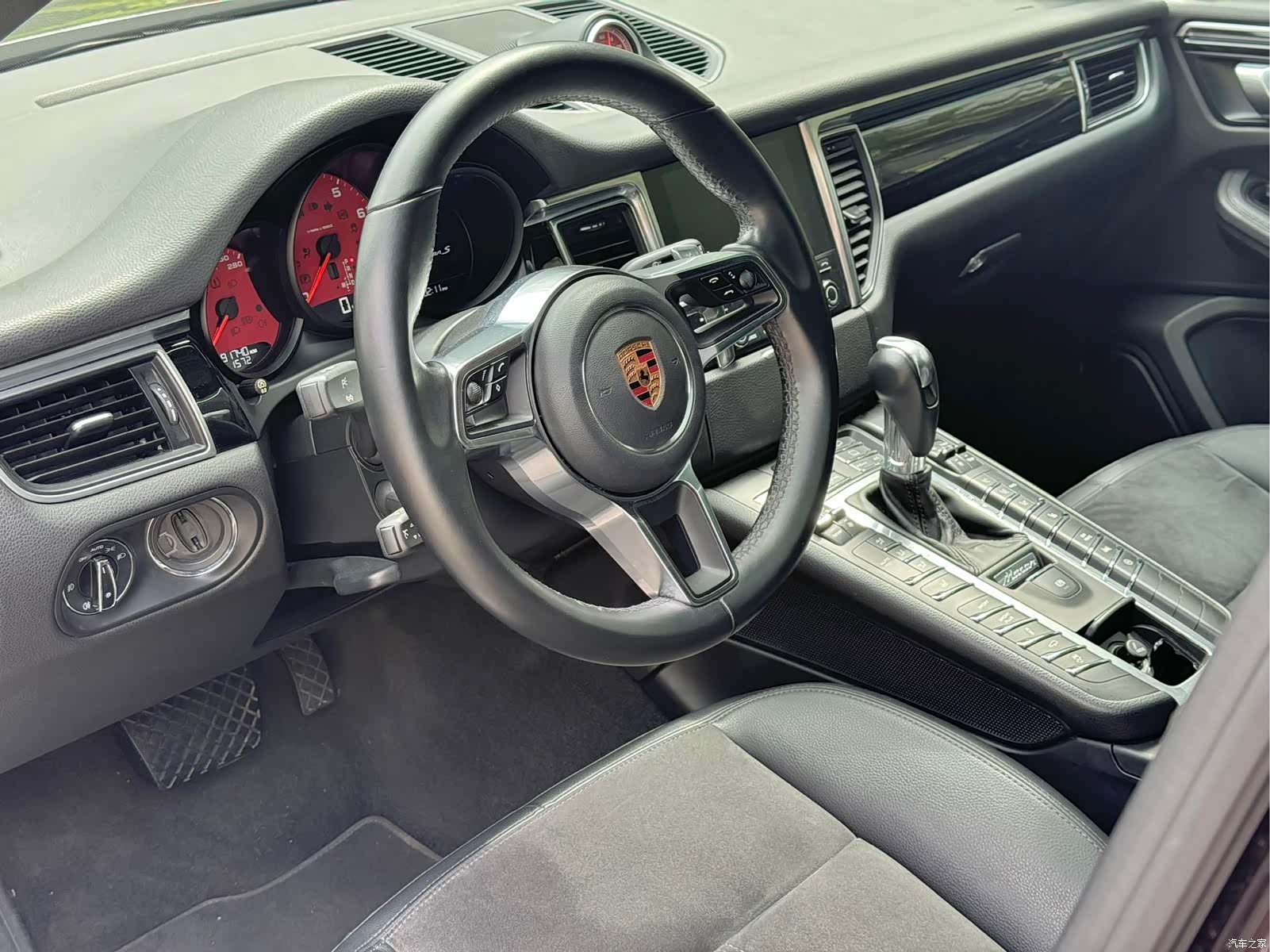 Porsche Macan, 2018 9