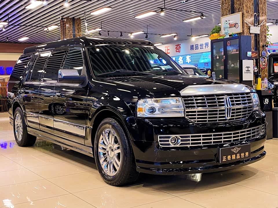 Lincoln Navigator