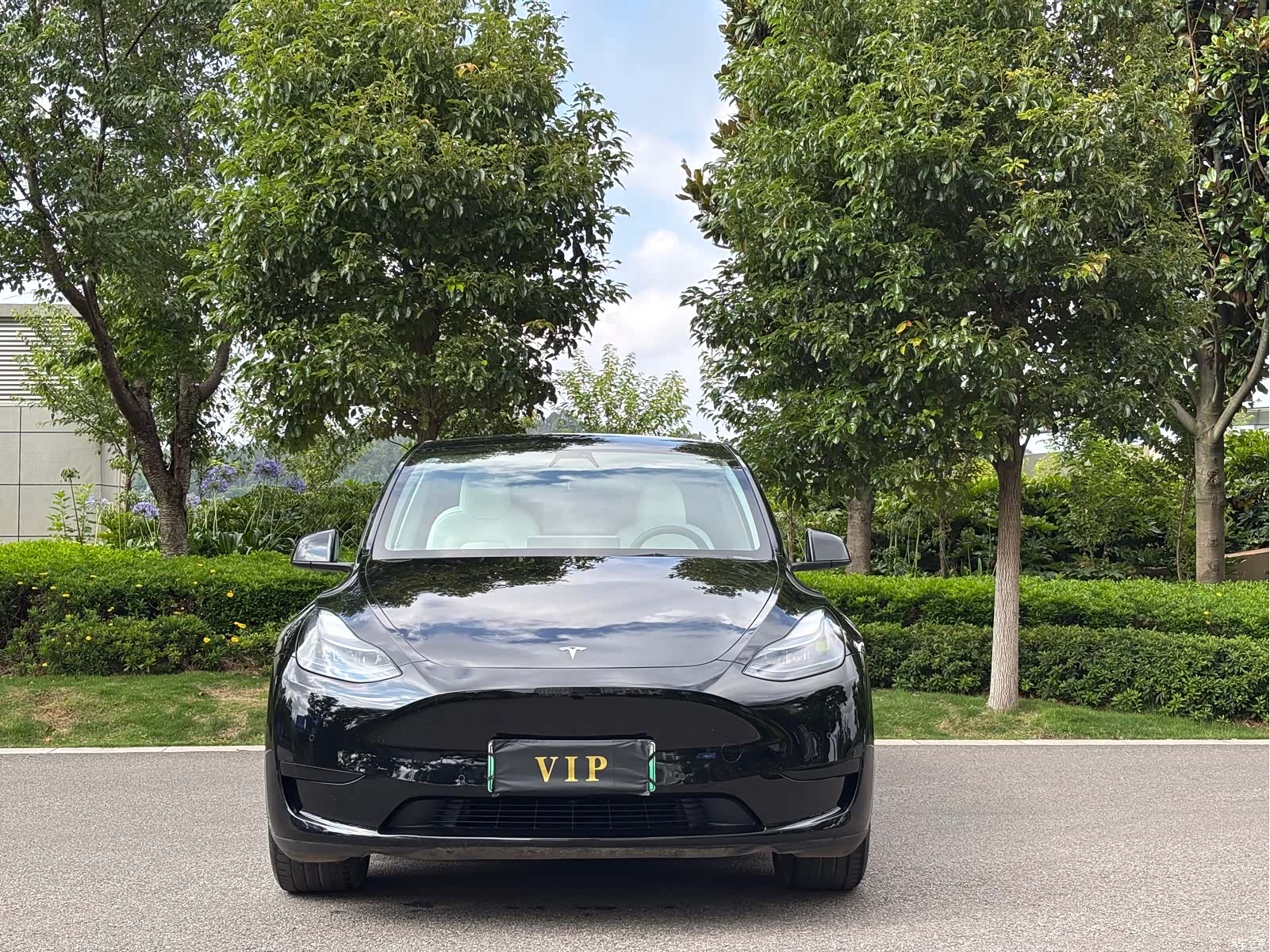 Tesla Model Y, 2023 2