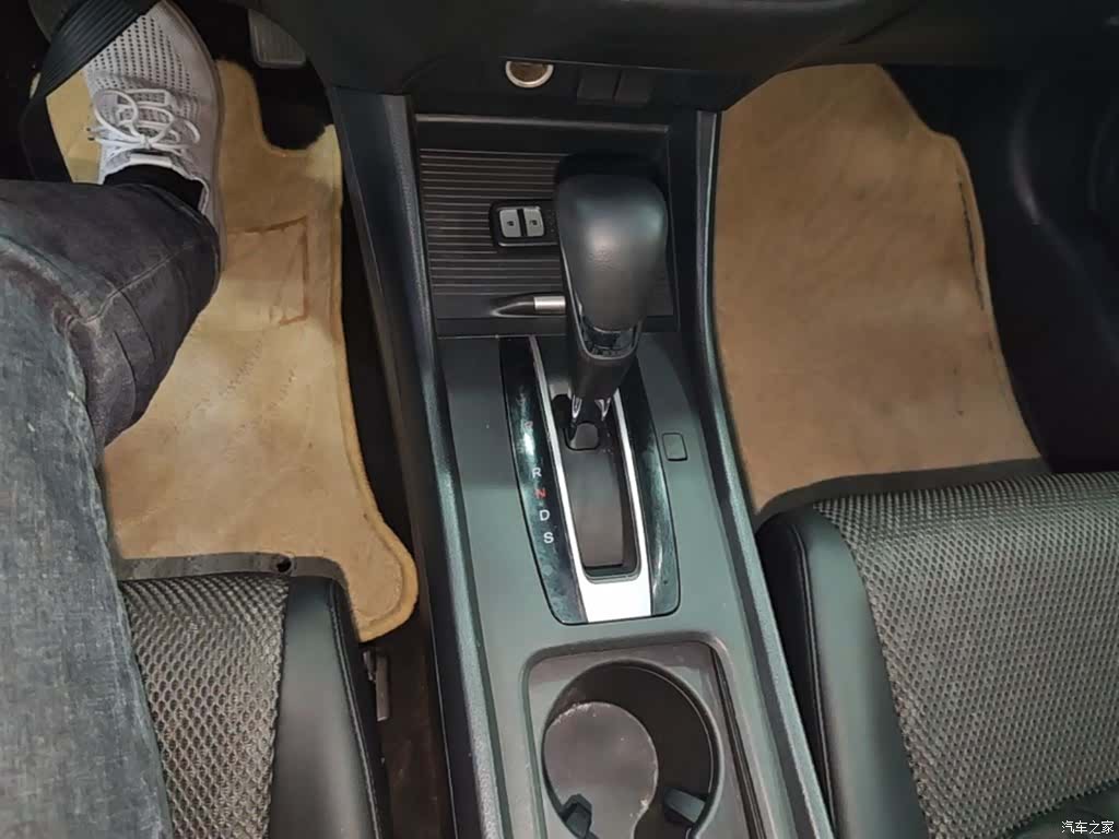 Honda Jade, 2017 8
