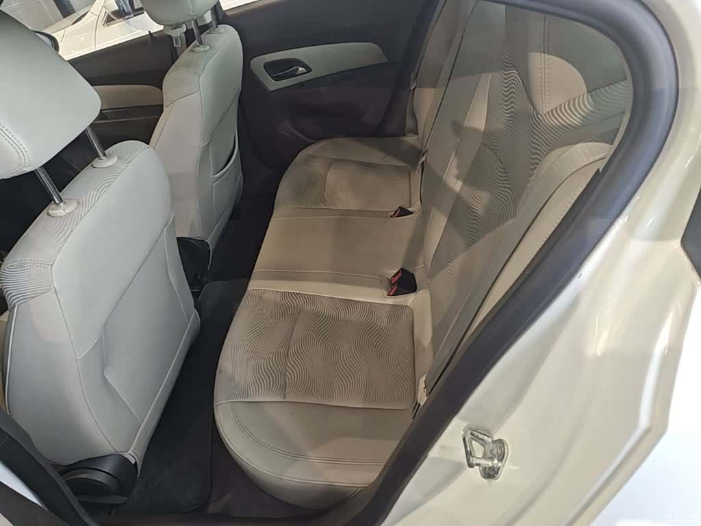 Chevrolet SE, 2014 15