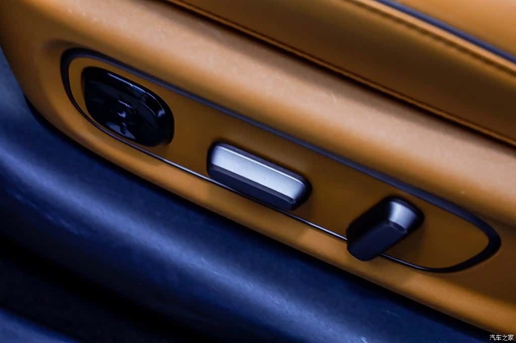 Li Auto i8, 2025 29