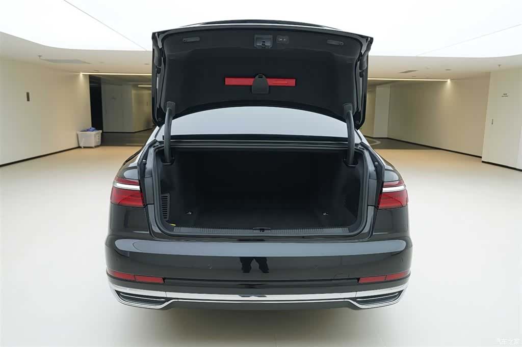 Audi A8L, 2021 6