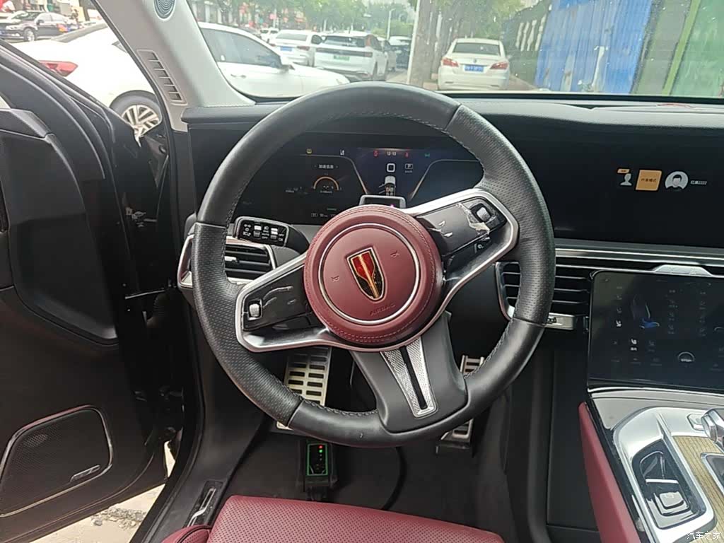 Hongqi E-HS9, 2023 11