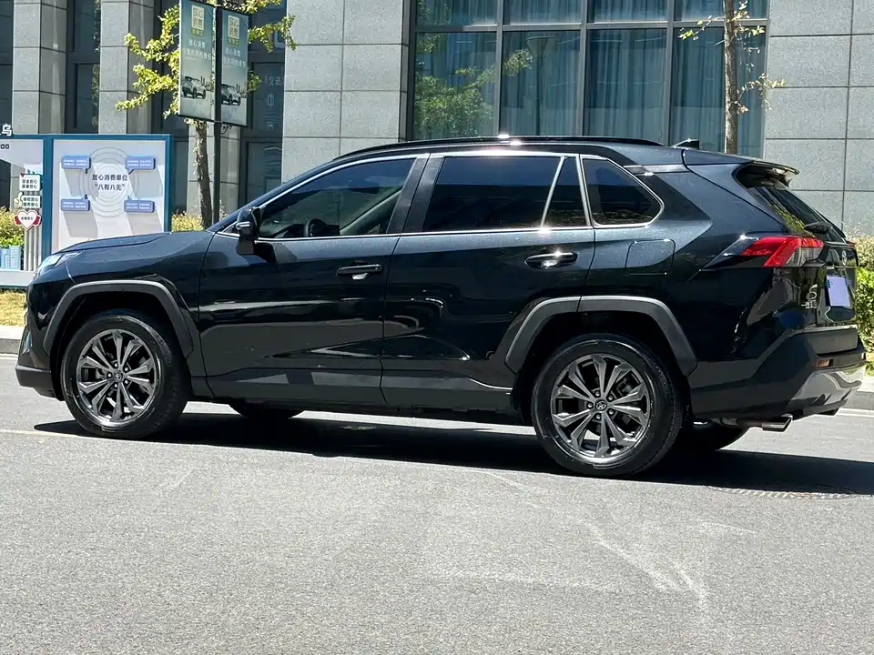 Toyota RAV4 Rongfang