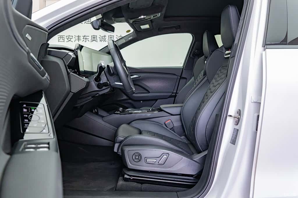 Audi e-tron, 2025 12