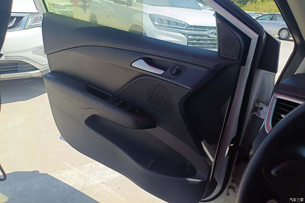 Chevrolet 320, 2018 7